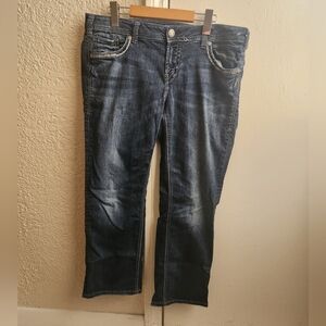 Silver Jeans- Aiko Mid Rise Capri